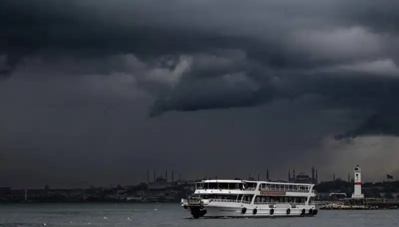 İstanbul'da Sağanak Yağış Alarmı: Hangi İller Etkilenecek?