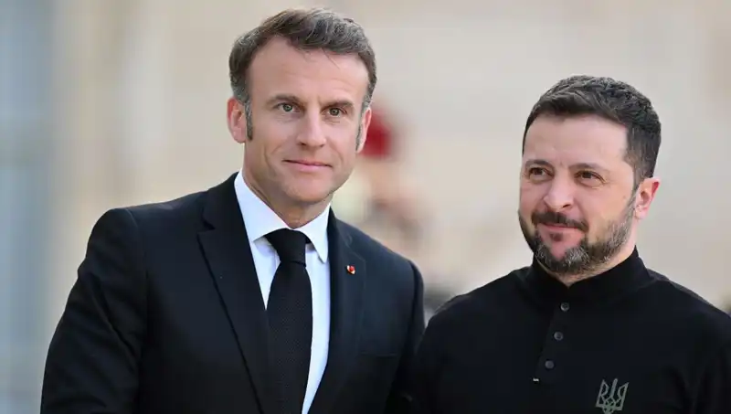 Macron, Türkiye’nin Karadeniz’deki Rolünü Övgüyle Anlatıyor: Neden Bu Önemli?