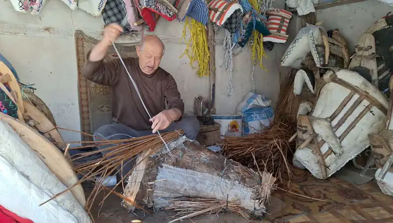 Teknoloji Çağında Baba Mesleğini Yaşatan Azmiyle Dikkat Çeken Kahraman
