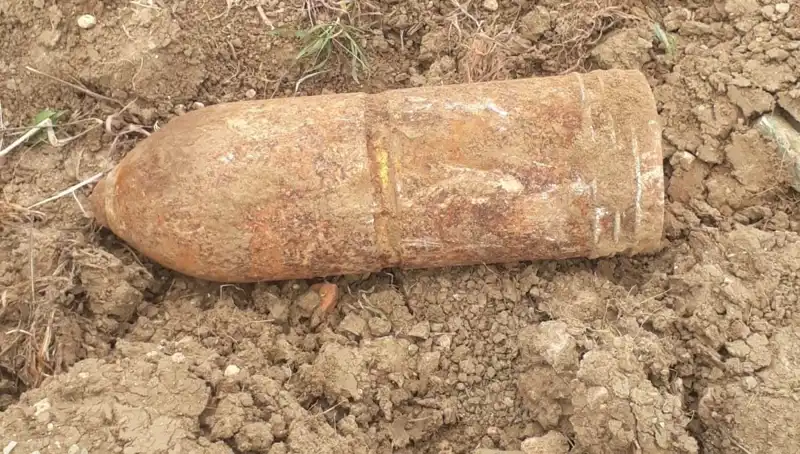 Çanakkale'de İkinci Dünya Savaşı'na Ait Patlamamış Mermi Bulundu!