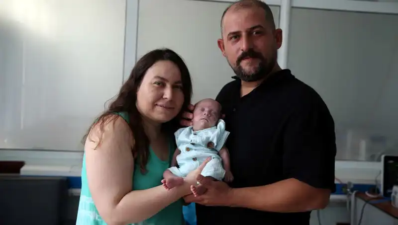 Küçük Mucize: 800 Gram Doğdu, Hayata Tutunmayı Başardı