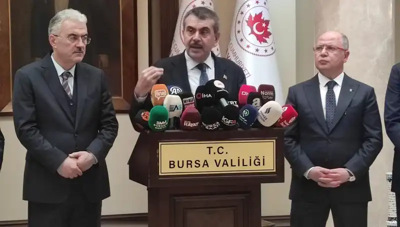 Çalışanlara Yaptırım Uyarısı: Bakan Tekin'den Protestolara Katılanlara Ciddi Mesaj