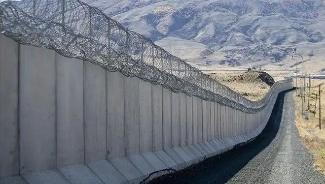 Edirne-Yunanistan Sınırında Yükselen Duvar Tartışmaları: Göç İdaresi'nden Açıklama Geldi