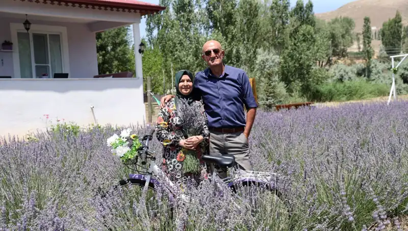 Astım Hastası Eşi İçin Antalya'ya Yerleşen Adam, Hasat Hazırlıklarına Başladı