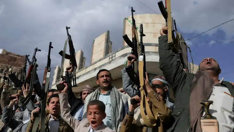 Husilerin Yemen'de Kara Harekatı İçin ABD'den Destek Aldığı İddia Edildi