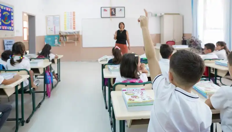 Ek Ders Parası Bayram Öncesi Yatacak mı? Öğretmenleri Neler Bekliyor?