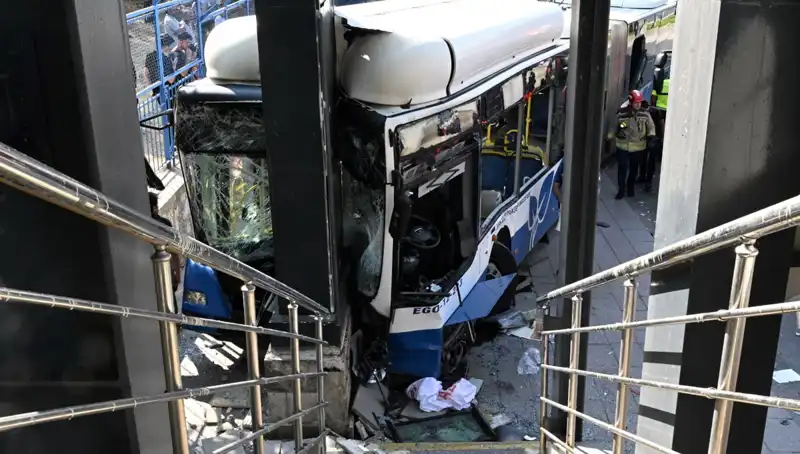 Ankara’da Belediye Otobüsü Kaza Yaptı: Biri Ağır 27 Yaralı