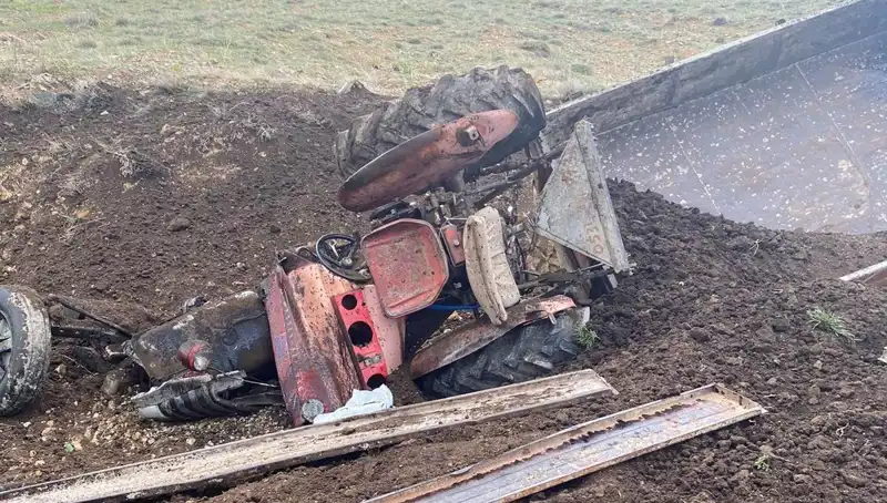 Kayseri'deki Kontrolden Çıkan Traktör Şarampole Yuvarlandı: Can Kaybı Yok