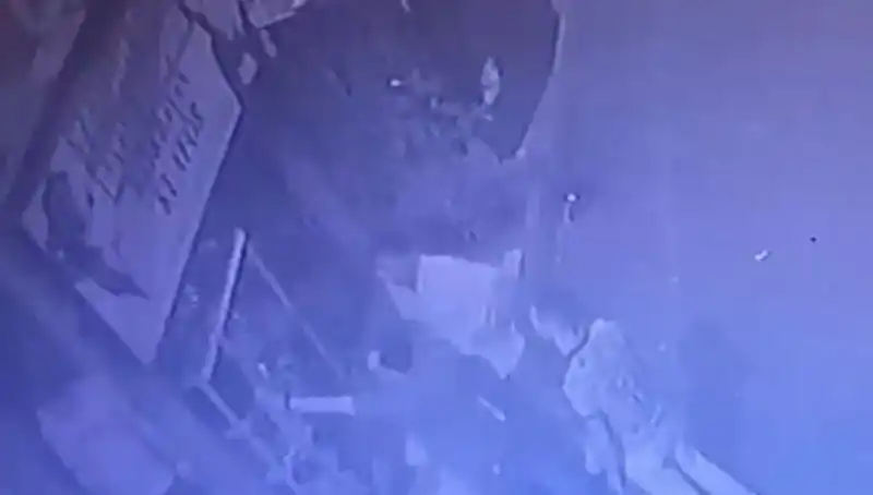 Beyoğlu'nda Yüzleri Aydınlatan Cinayet: Yer Kavgası Kanlı Bitti