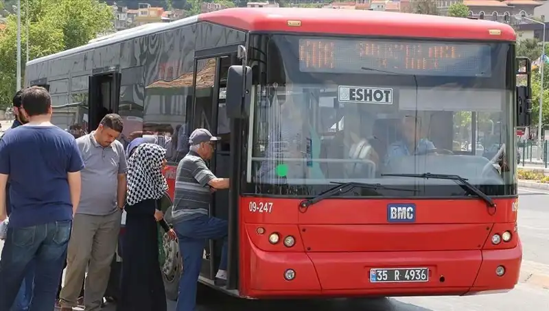 İzmir'de Öğrenci İndirimlerine 30 Yaş Sınırı Getirildi!