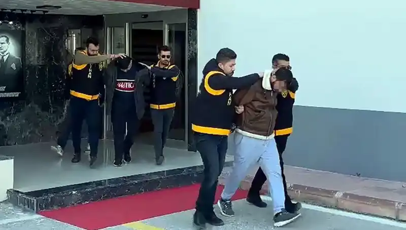 Silahlı Şahıslar Saldırdı: 2 Milyon Lira İsteyen İki Şüpheli Tutuklandı