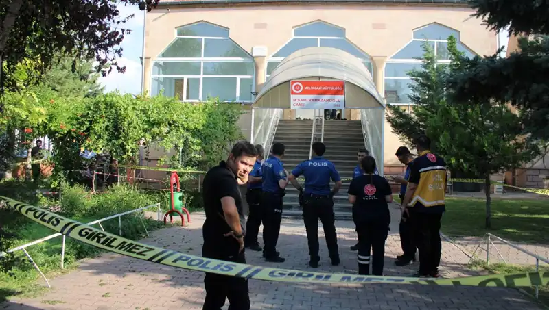 Namaz Kılarken Husumetlisinin Canını Alan İfrit Olayının Detayları