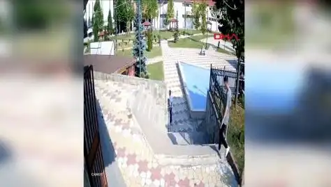 Kastamonu'da Muhtar, Uyardığı Kişi Tarafından Bıçaklandı: Olayın Detayları