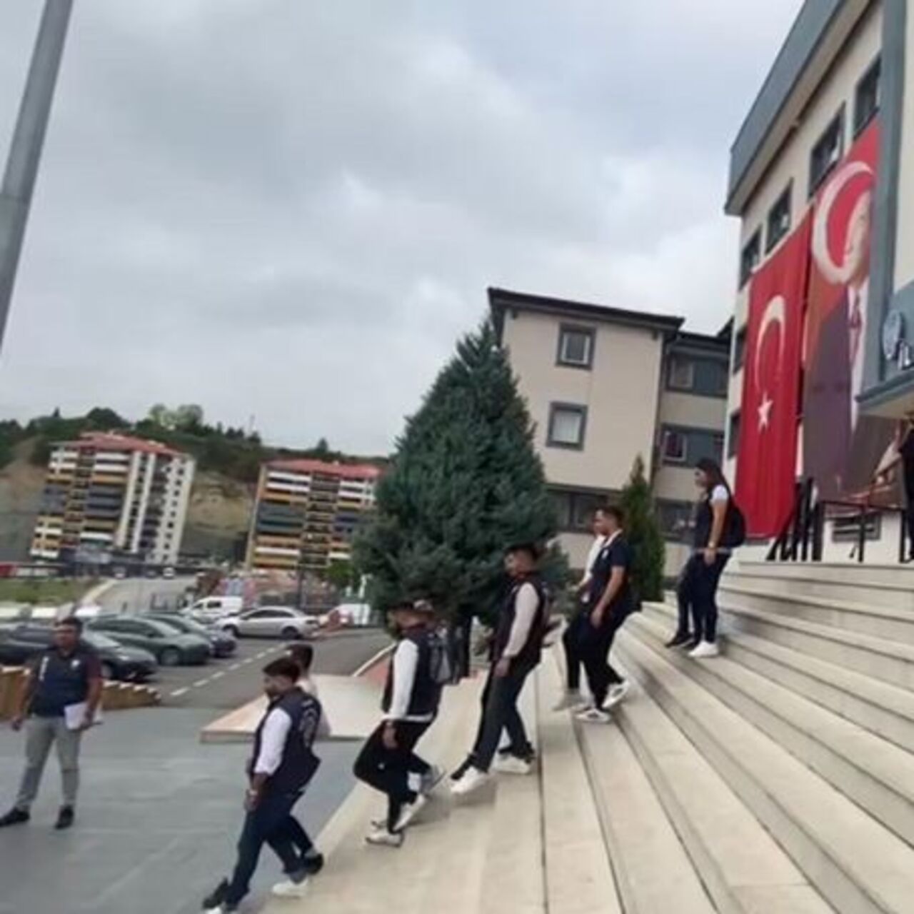 Üç İlde Dolandırıcılık Operasyonu: 5 Kişi Tutuklandı