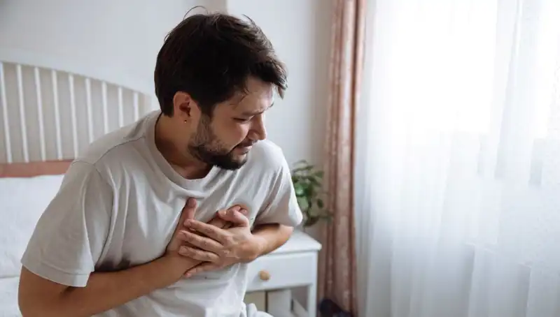 Sabahları Dikkatle İzlemeniz Gereken Kalp Hastalığı Belirtileri