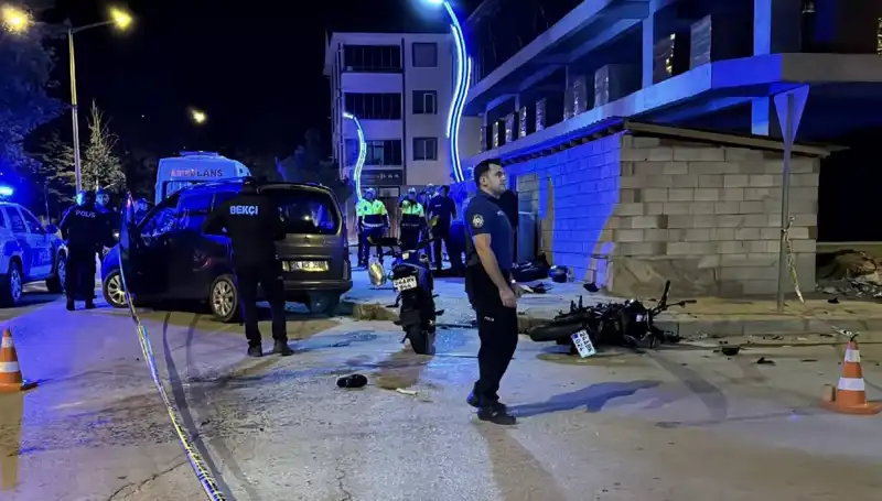 Otomobil ile Motosiklet Çarpıştı: İki Hayat Kaybı, Şehirde Şok Etkisi!